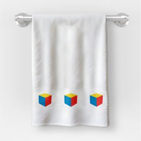   Osuška v rozmere 30x50 cm s nápisom materská škola so vzorom kocky