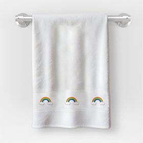   Osuška v rozmere 30x50 cm s nápisom materská škola a dúhovým vzorom